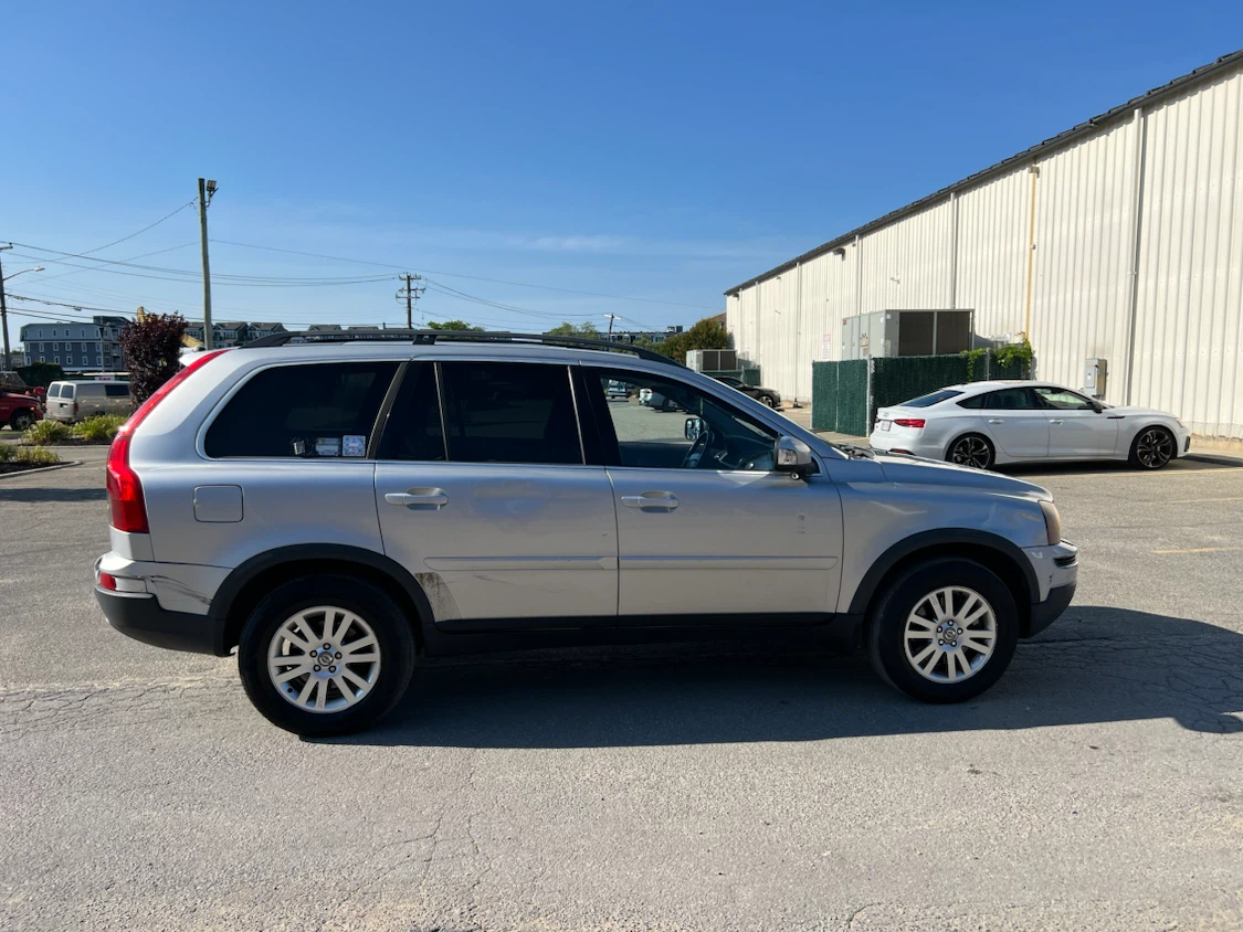 2008 Volvo XC 90 3rd row. Runs Perfect - photo 2