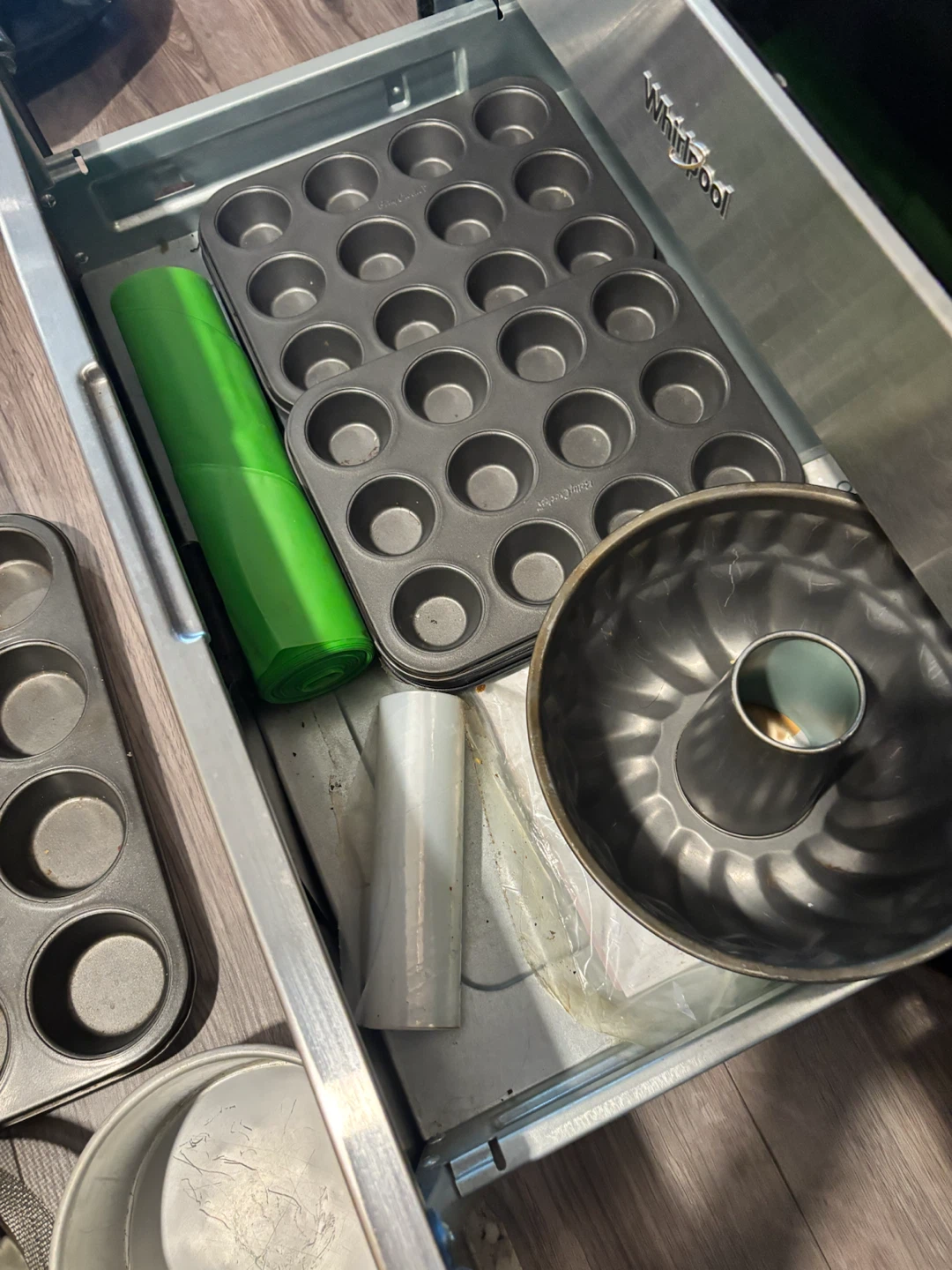 Baking Pans and Tools Assortment - photo 2