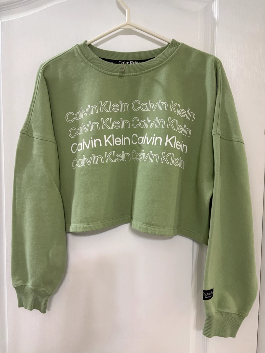 Calvin Klein Performance Cropped Sweatshirt-M