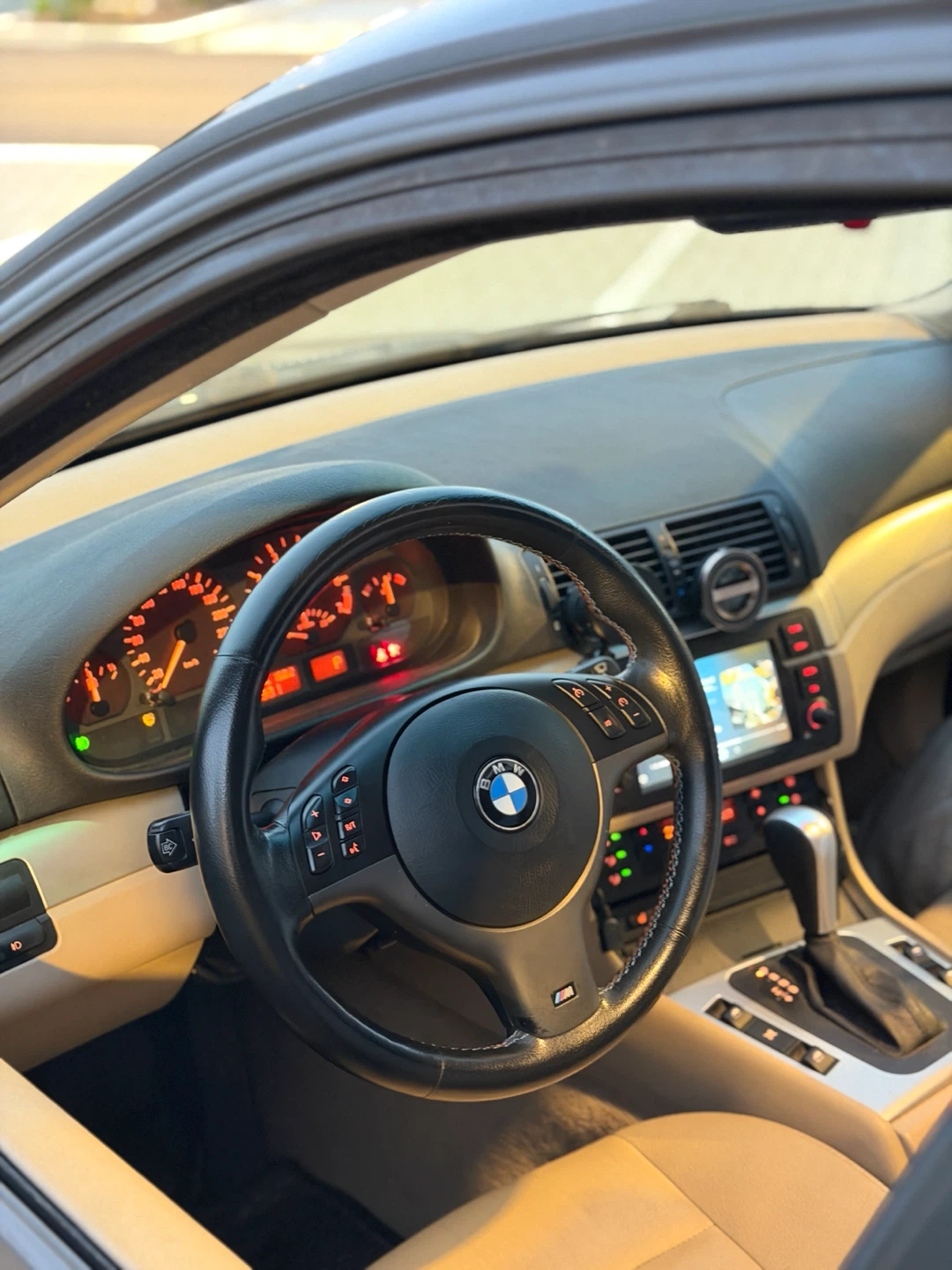 2005 BMW 325i (E46) Sedan | 187,xxx km - photo 2