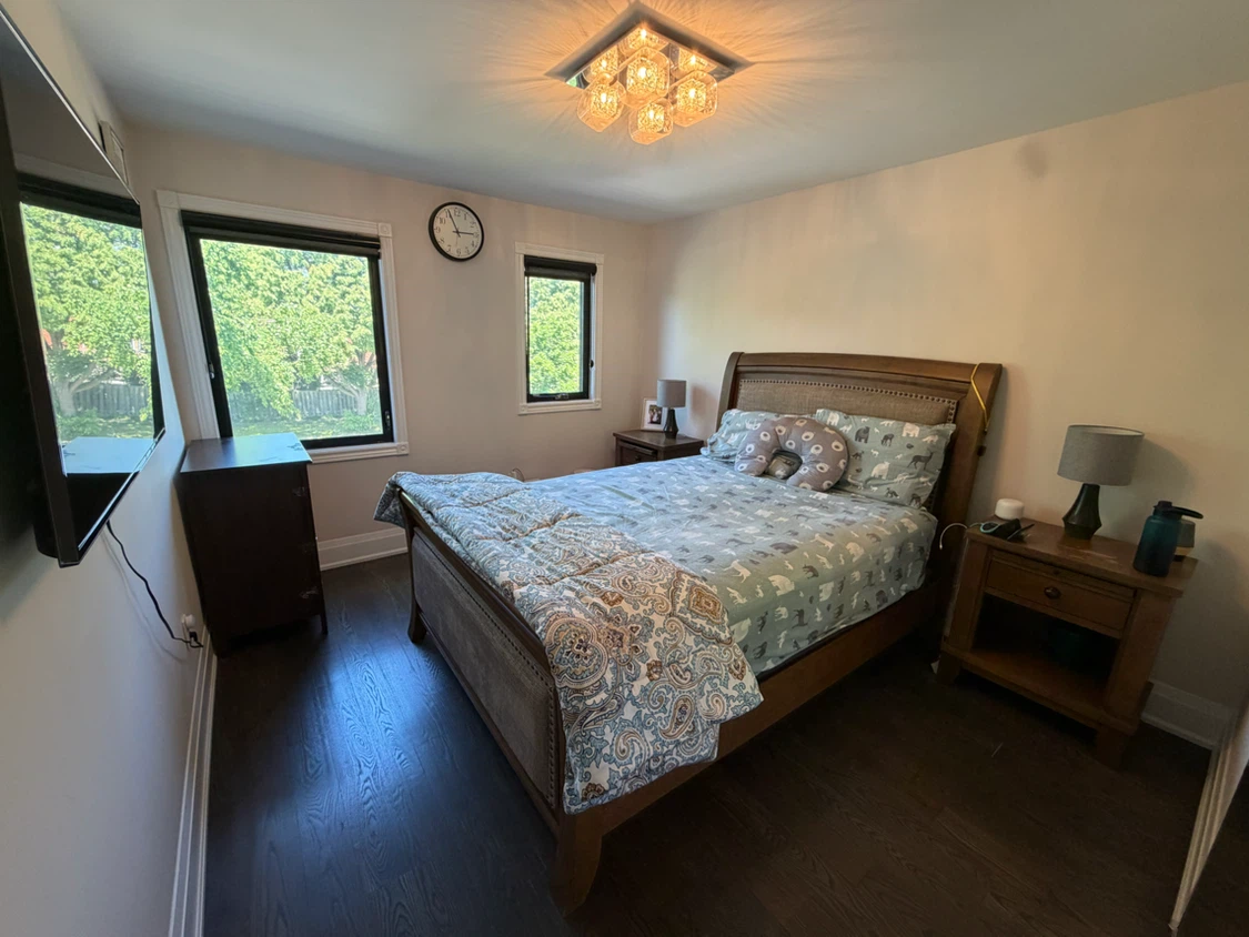 Queen 5 piece bedroom set with mattress - photo 2