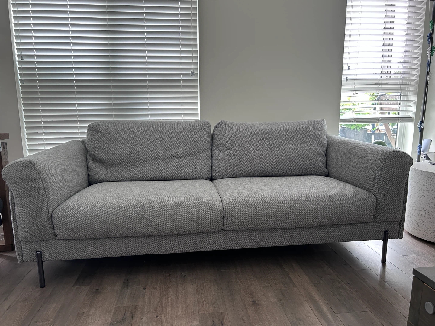 Mordern Grey 3 Seater Sofa - photo 2