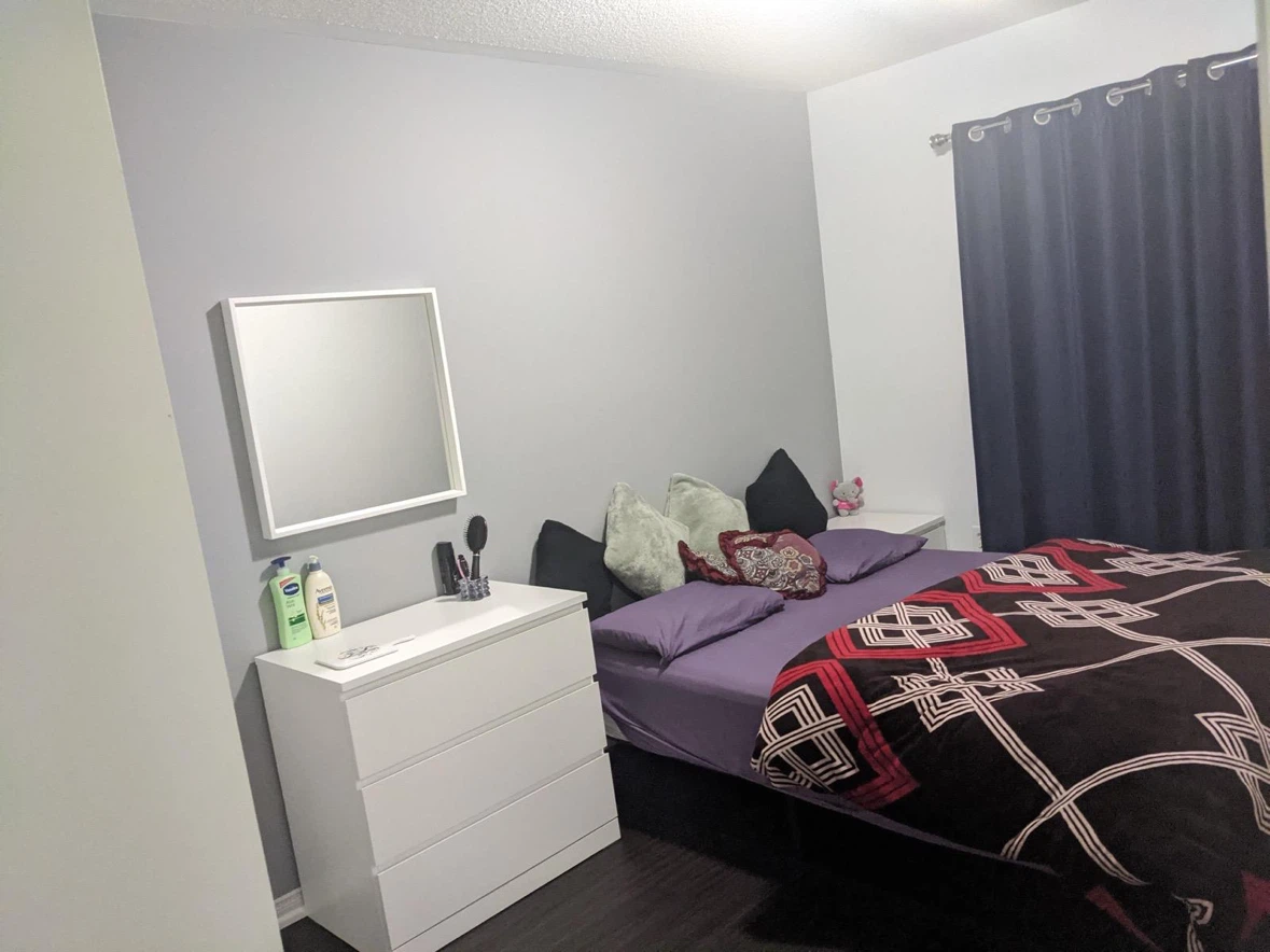 Two Private Bedrooms with Shared Bathroom