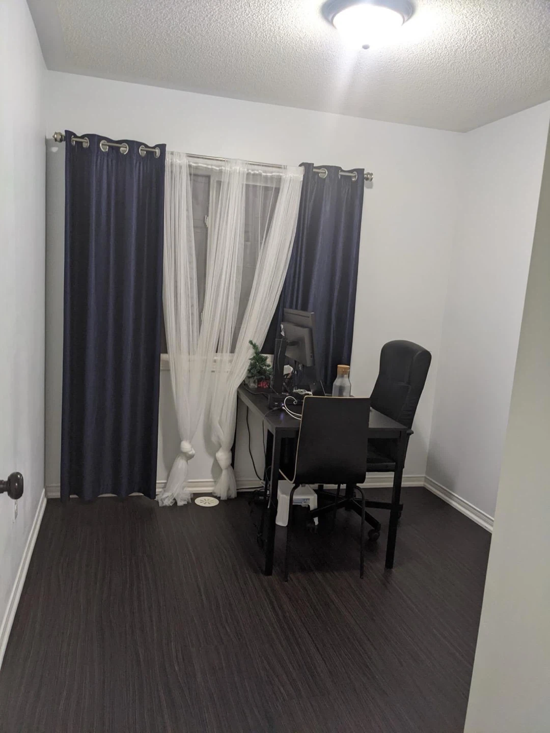 Two Private Bedrooms with Shared Bathroom - photo 3