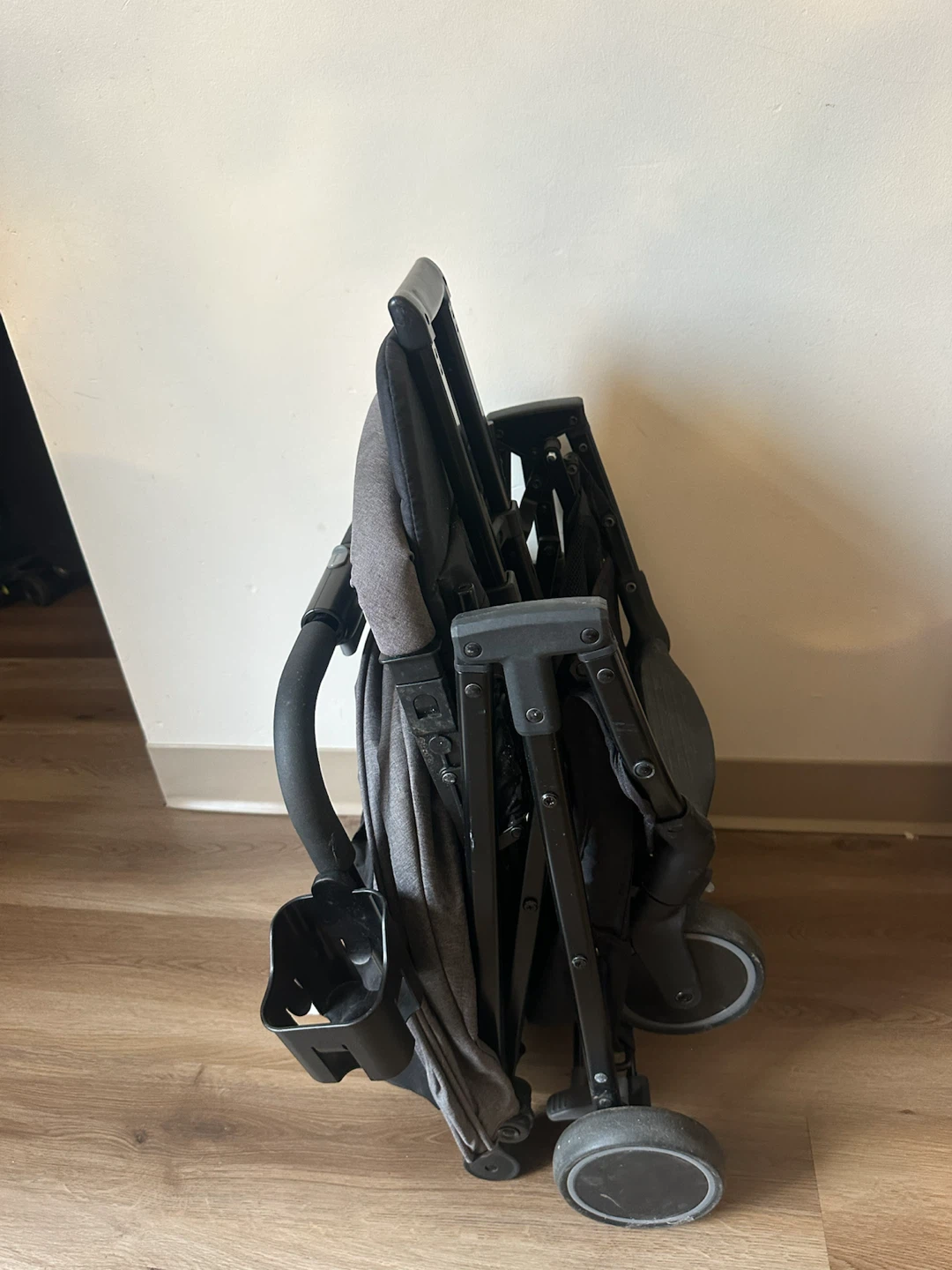 LIVING basics Lightweight Stroller