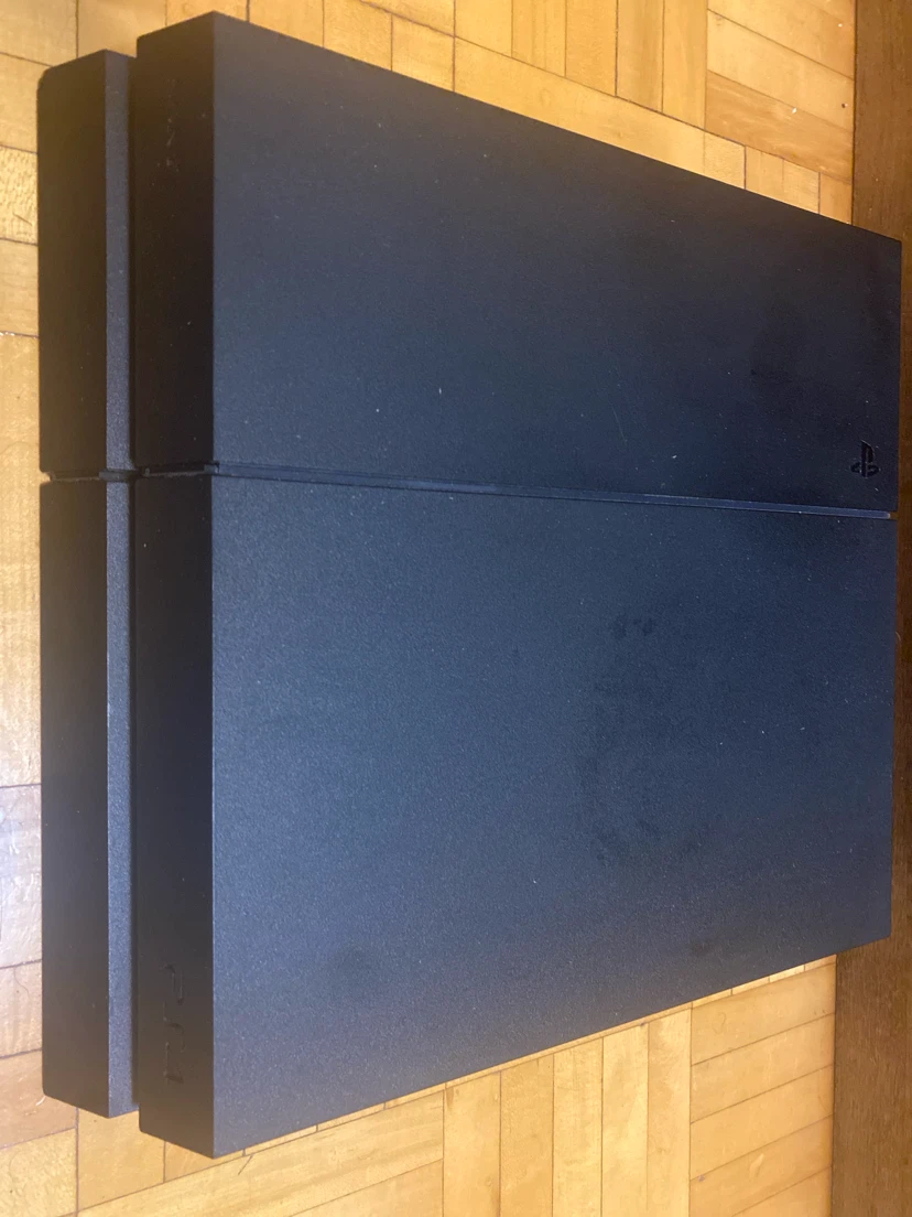 Black PlayStation 4 console - photo 3