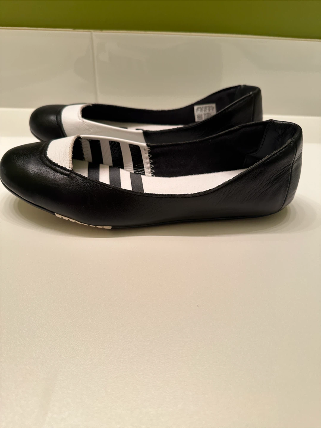 Adidas women's athletic shoes - photo 3