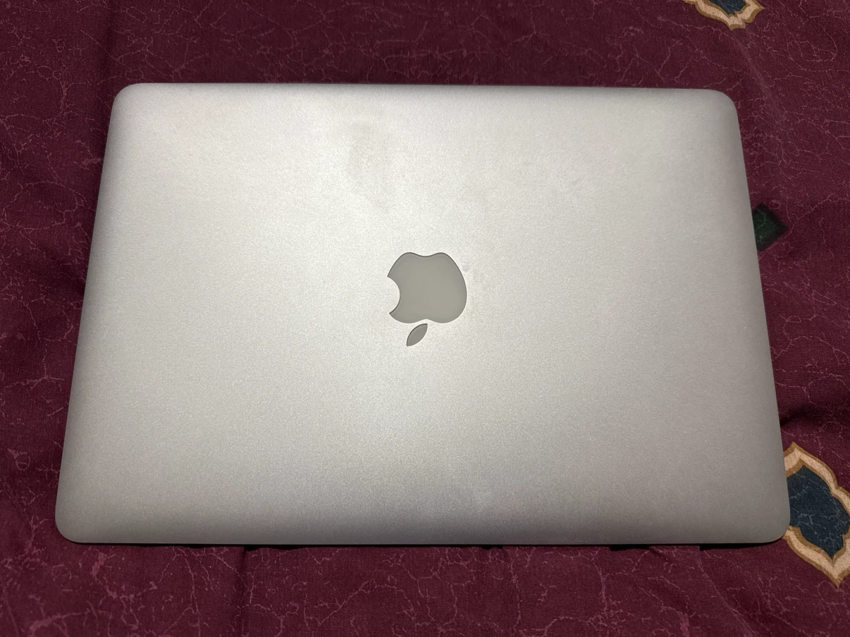 Apple MacBook Air Mid 2015