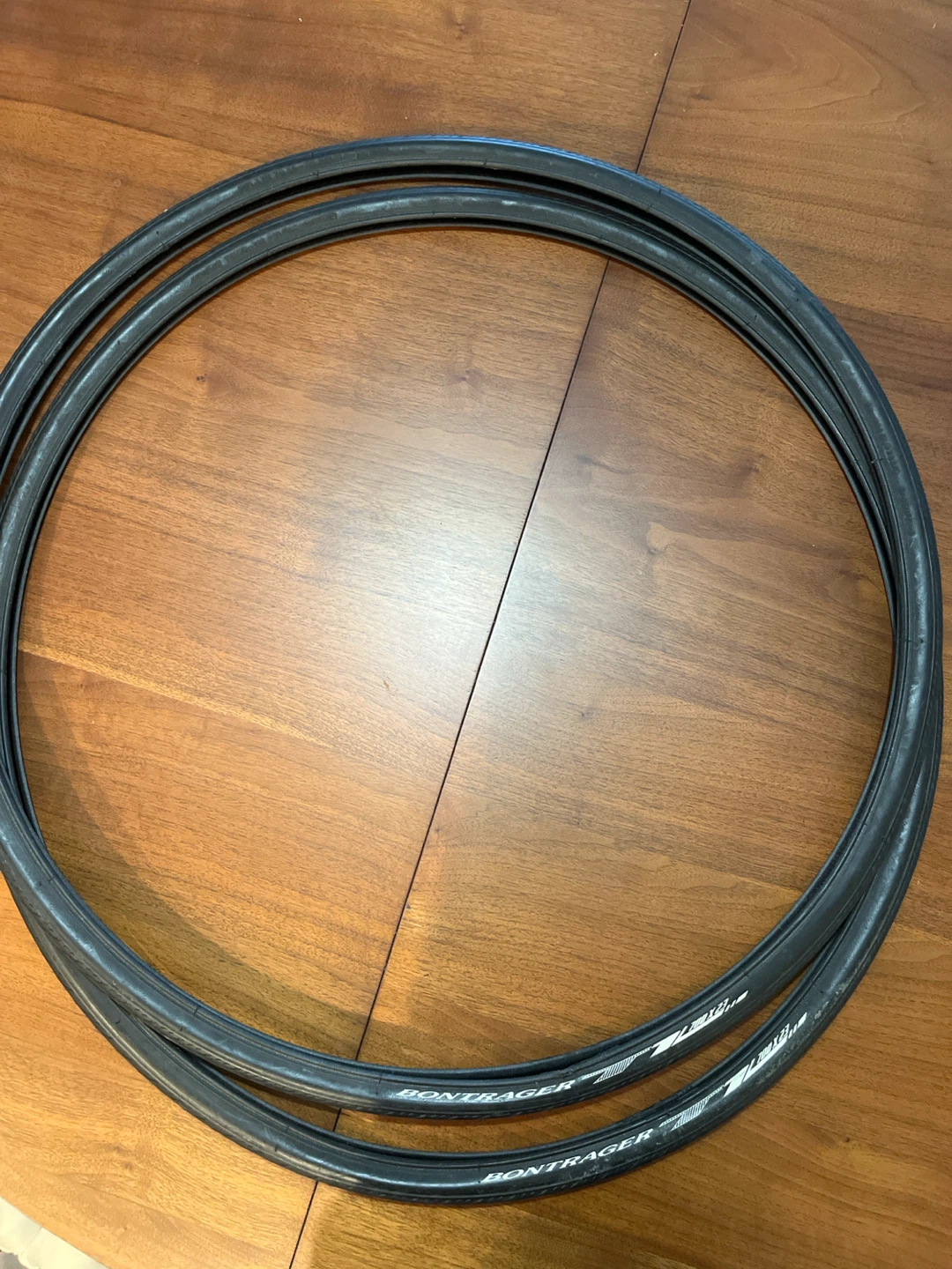Road bike tires