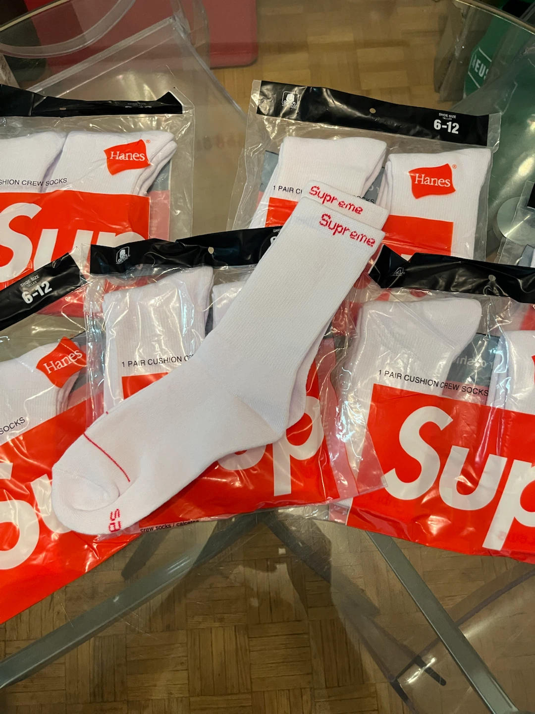 Supreme x Hanes Cushion Crew Socks Size 6-12