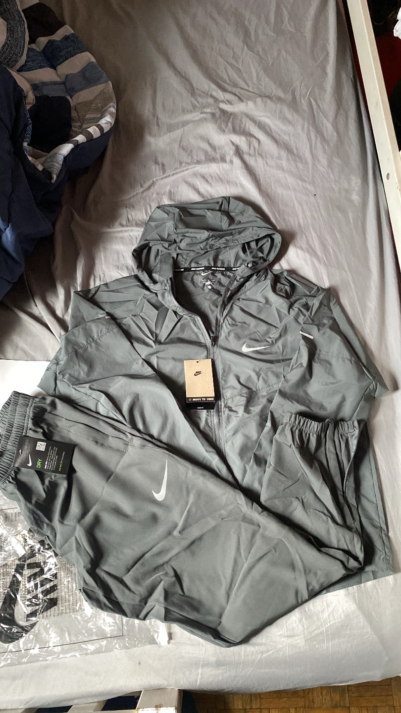 Nike Tracksuit Set - Grey