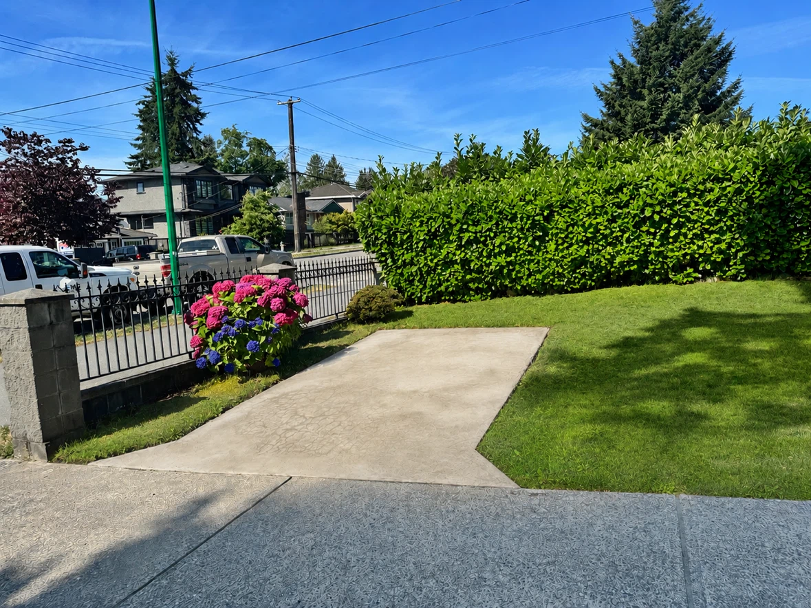 🏡Ground level suite, Utilities Included, 9ft Ceiling (Burnaby) - photo 3
