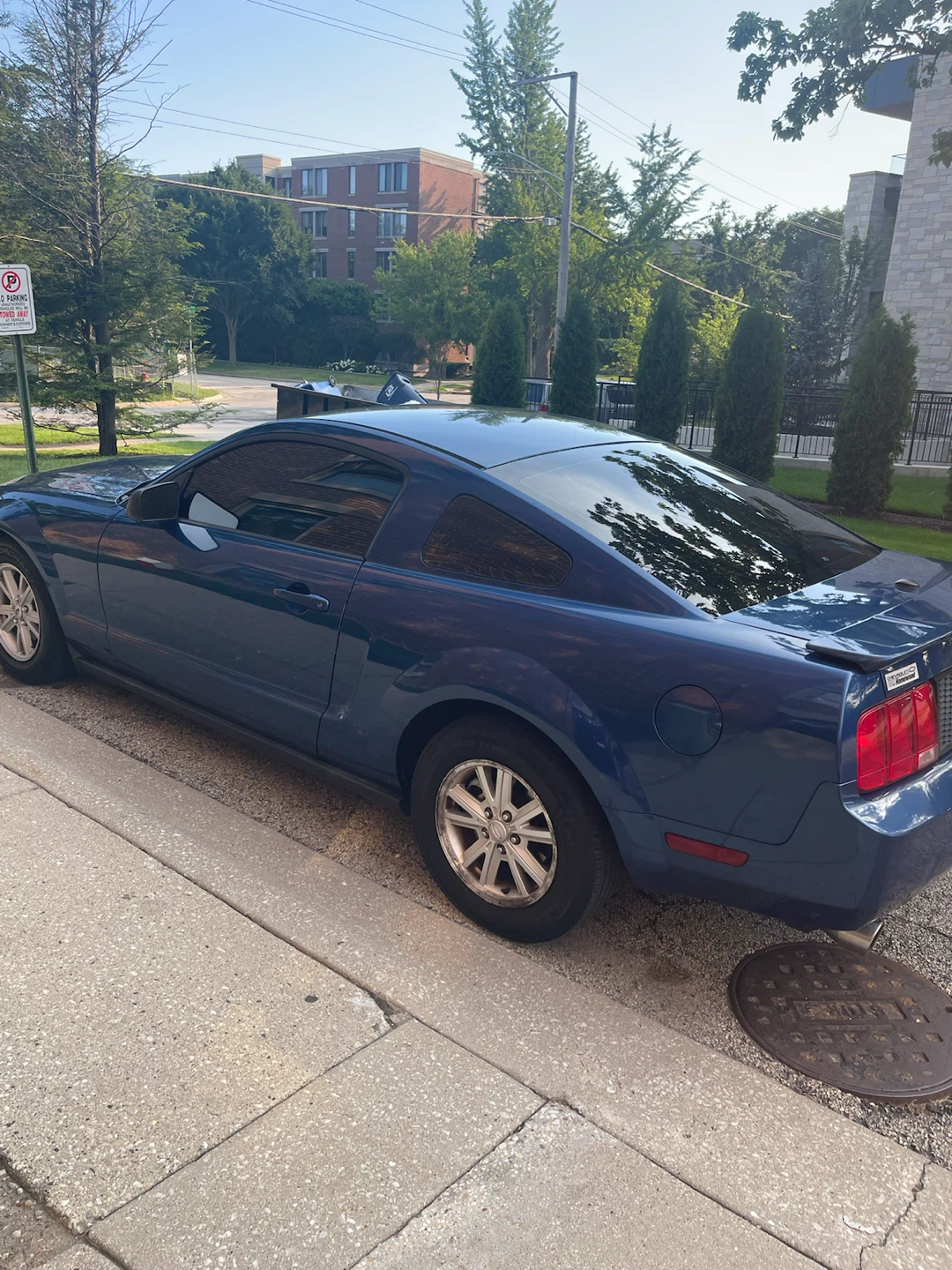 Blue Ford Mustang Coupe - photo 3