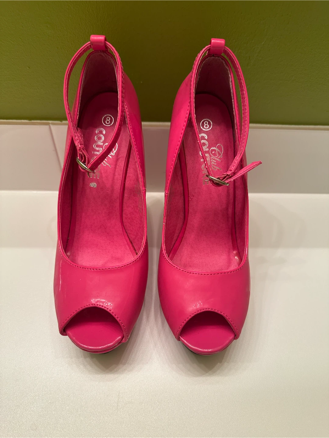 Women's sandals