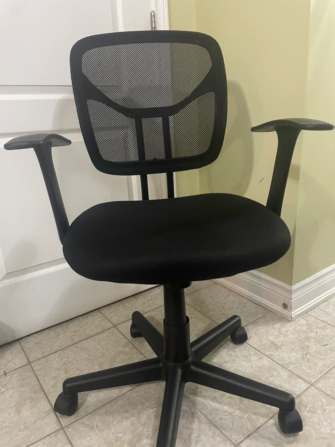 Black Mesh Office Chair