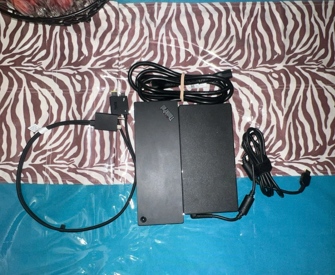 Lenovo ThinkPad Thunderbolt 4 Workstation Dock (Model 40B0)