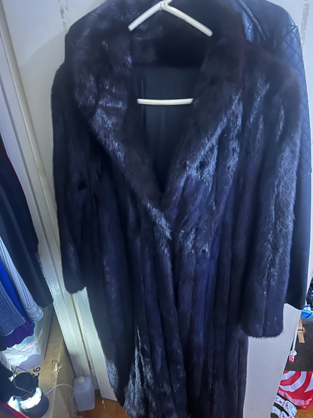 Women’s Mink coat brown size large