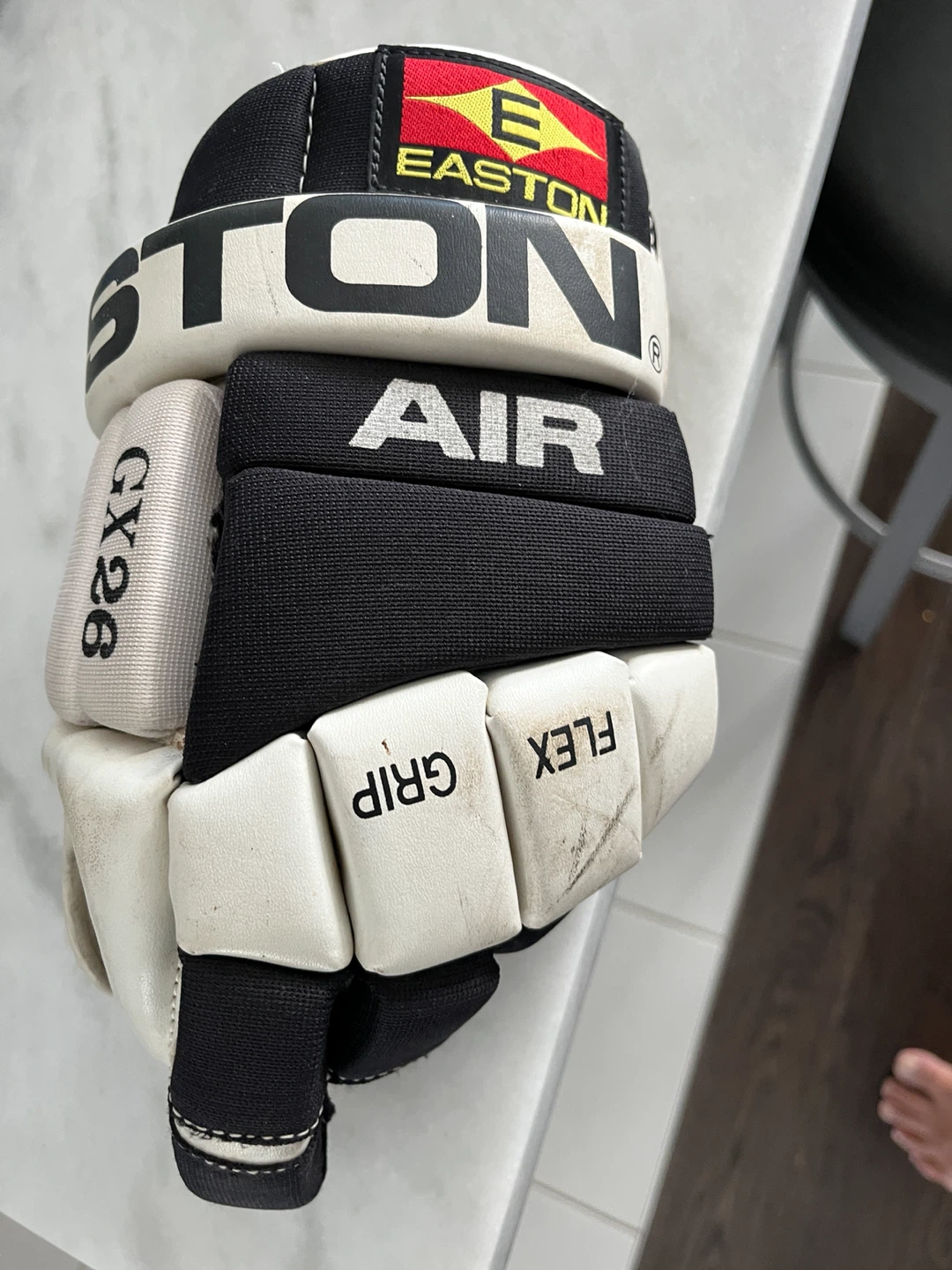Easton GX26 AIR Hockey Gloves - photo 2