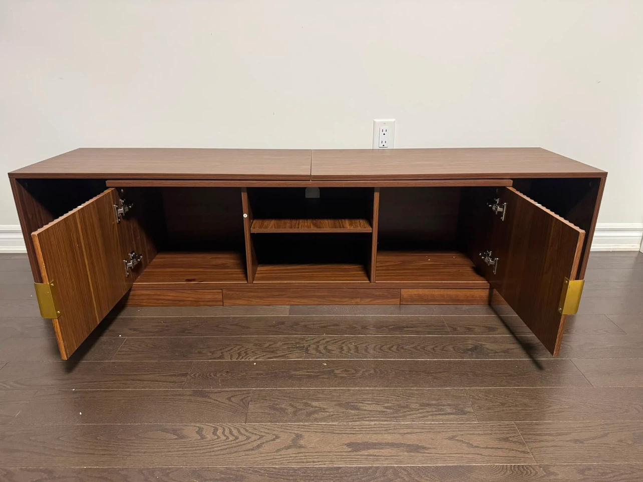 Entertainment Unit TV Stand