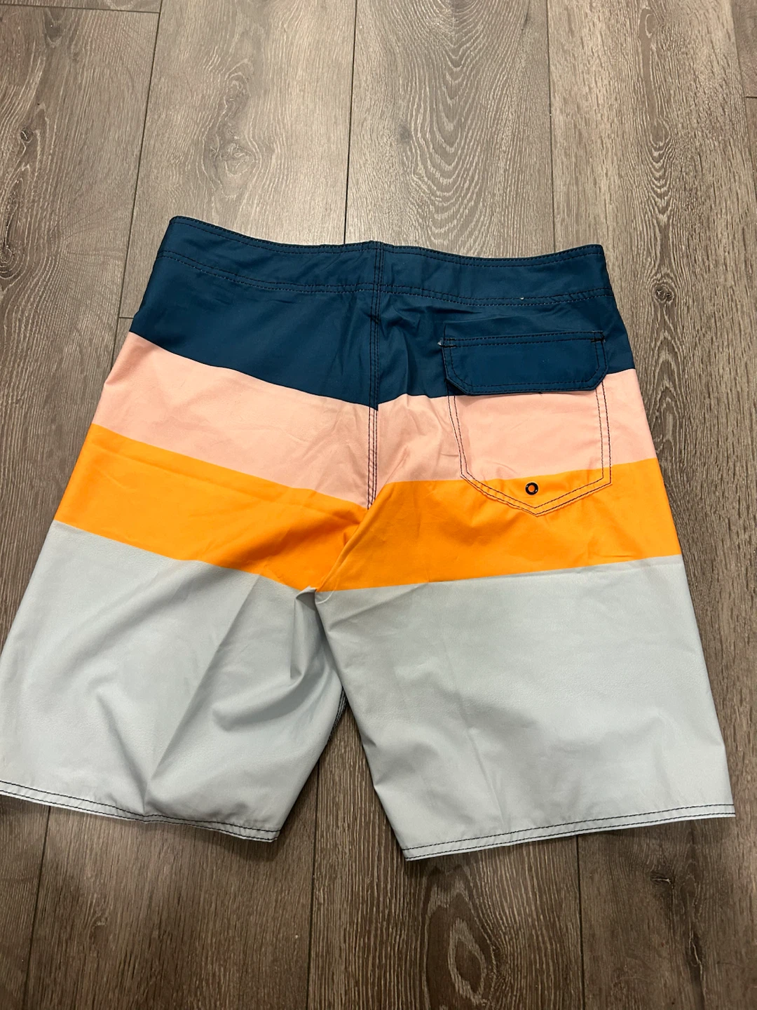 Men’s Arctic Fox Board Shorts - Size 32 - photo 2