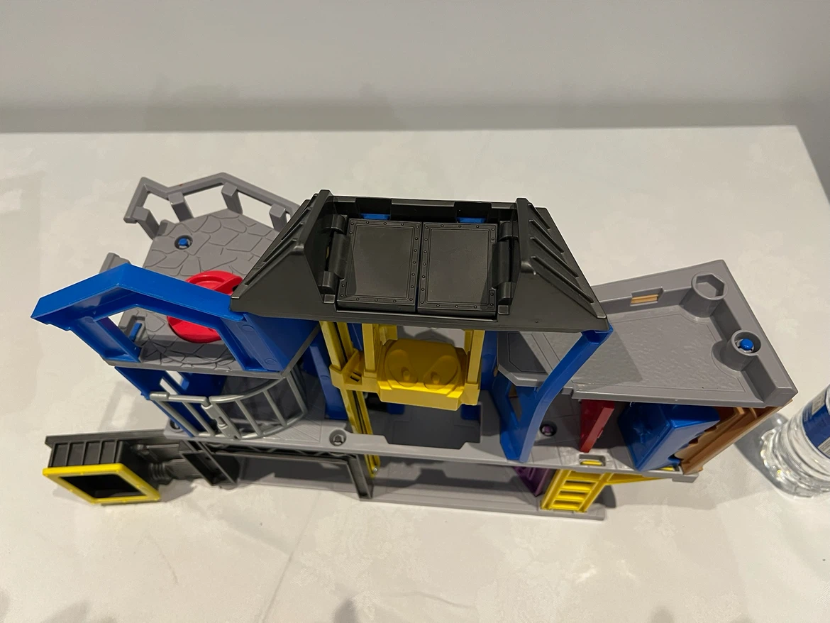 DC Comics Batman & Superman Playset - photo 3