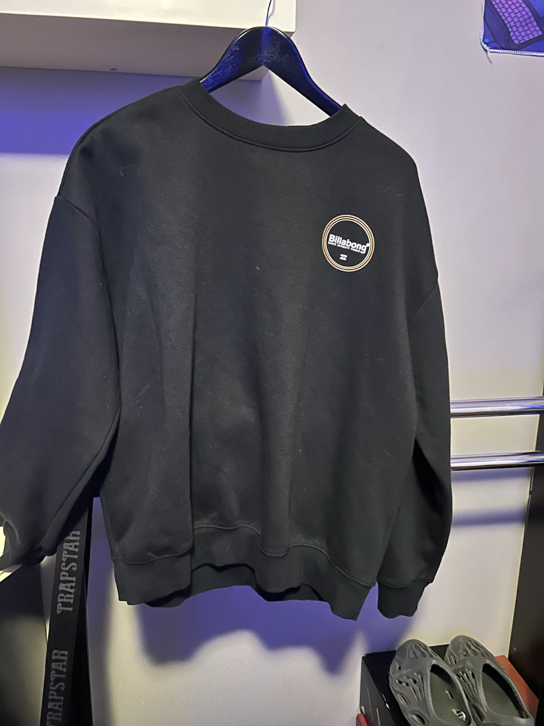 Billabong Black Crewneck Sweatshirt