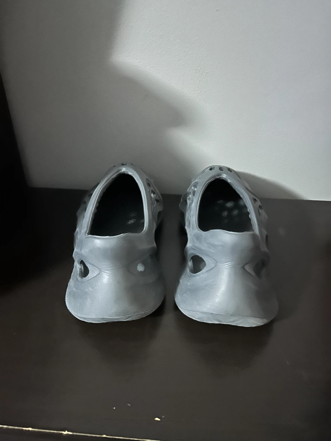 Grey Foam Runner Style Clogs - photo 3