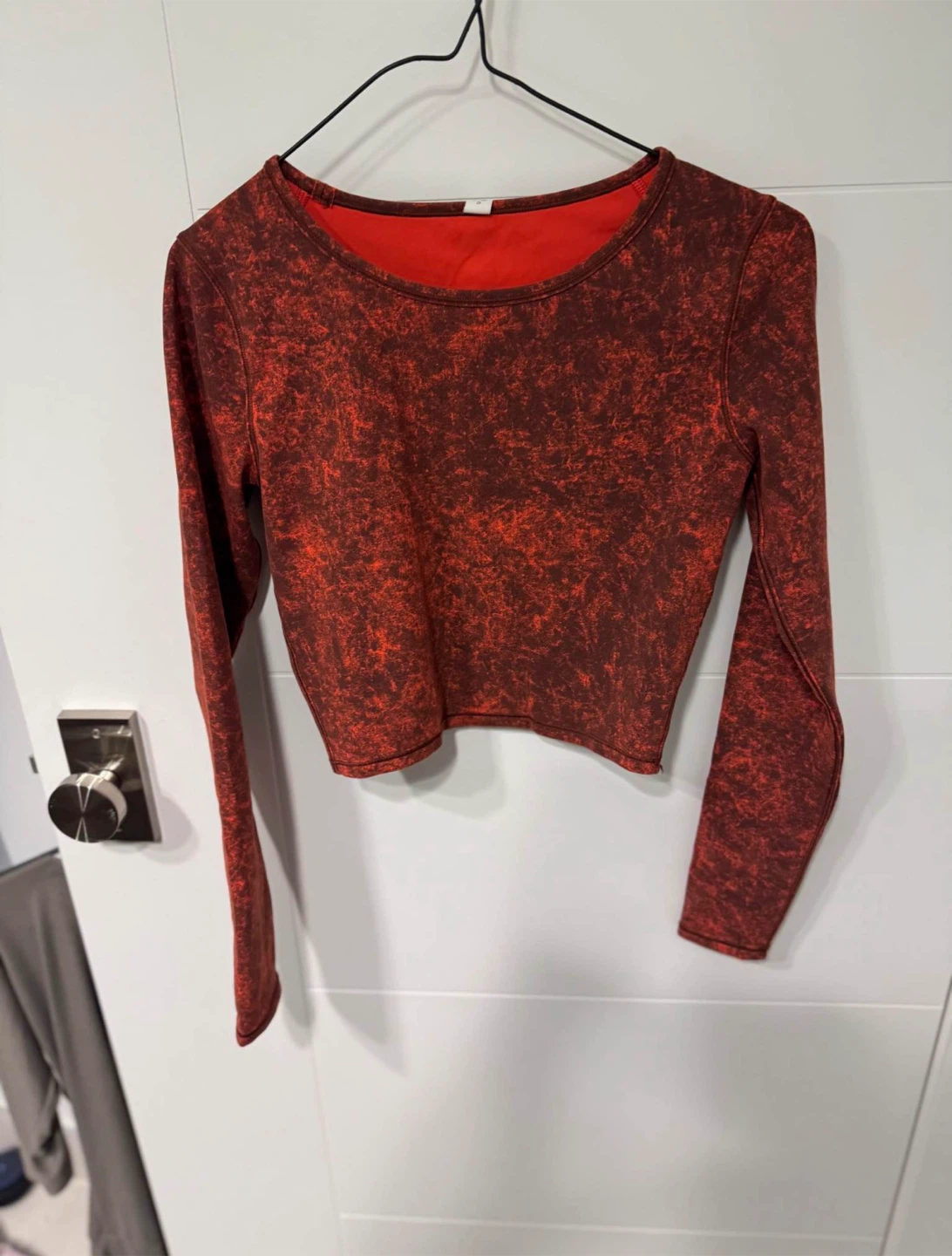 Brand new Authentic Lululemon Long Sleeve Top Size 6