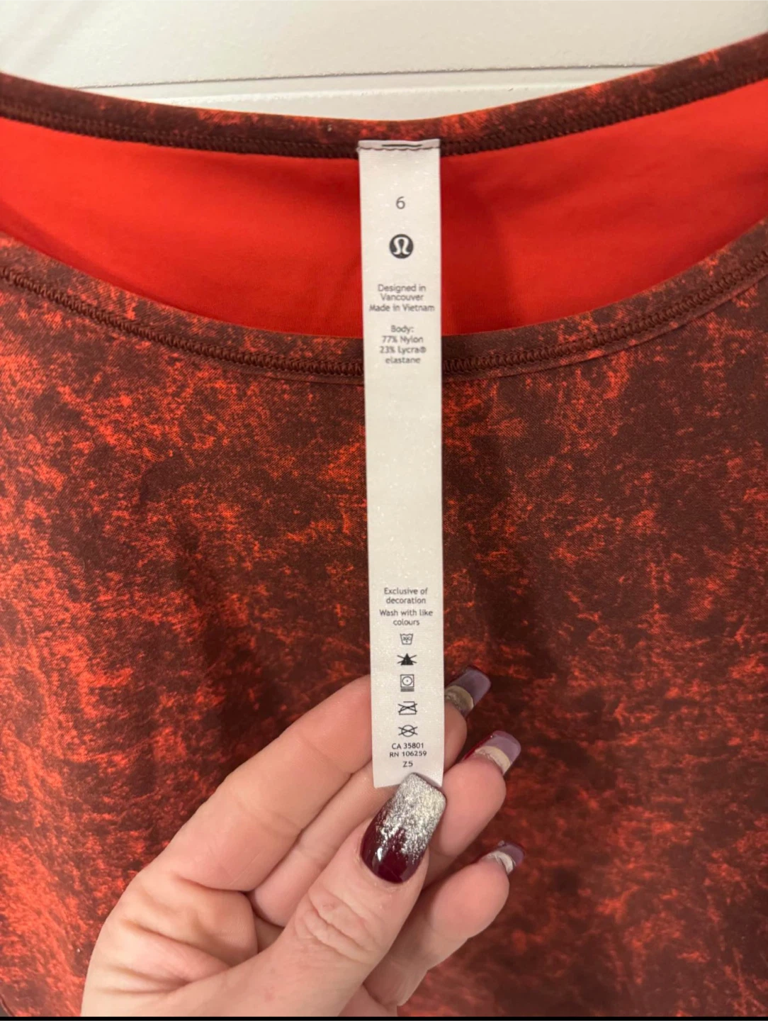 Brand new Authentic Lululemon Long Sleeve Top Size 6 - photo 2