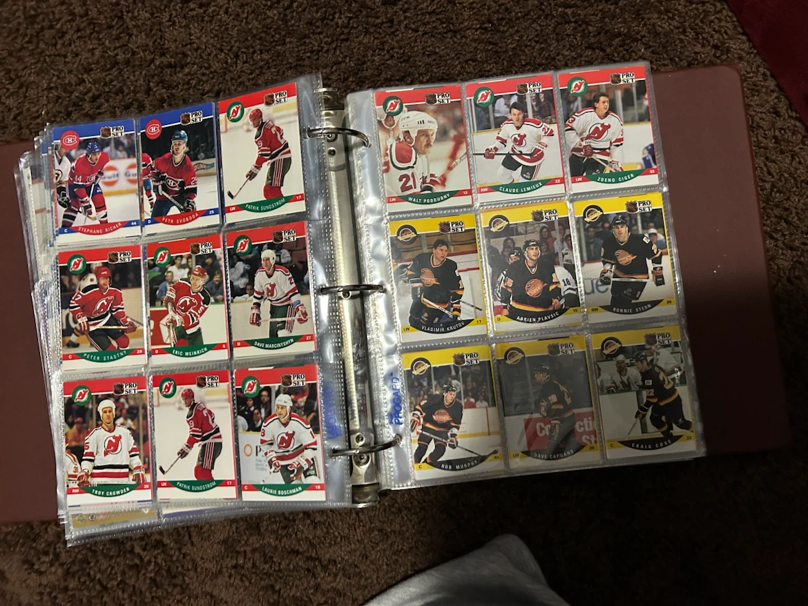 Collection of Hockey Cards in Binder - photo 2