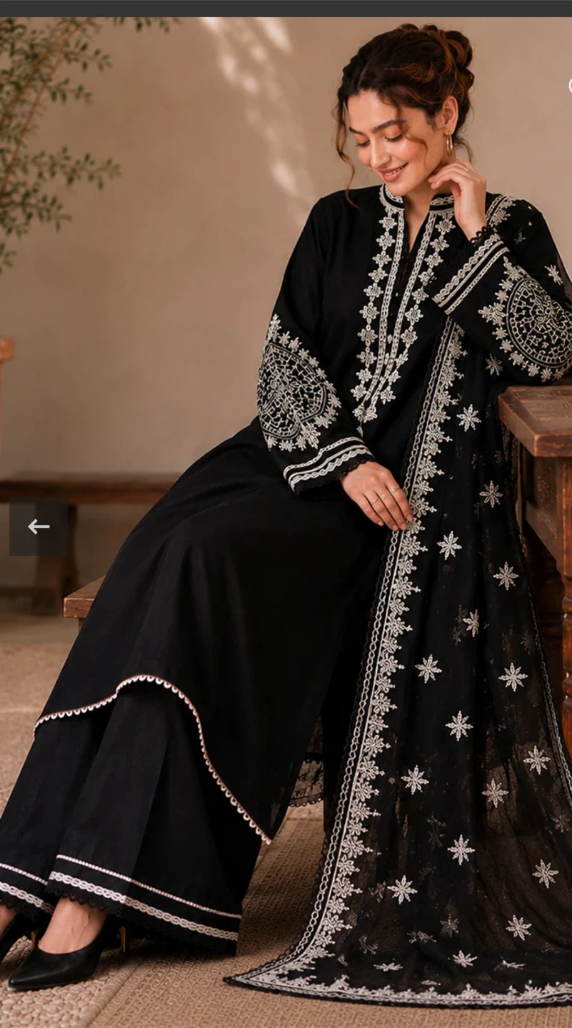 Black Embroidered Kurti with Dupatta and Pants - Size M