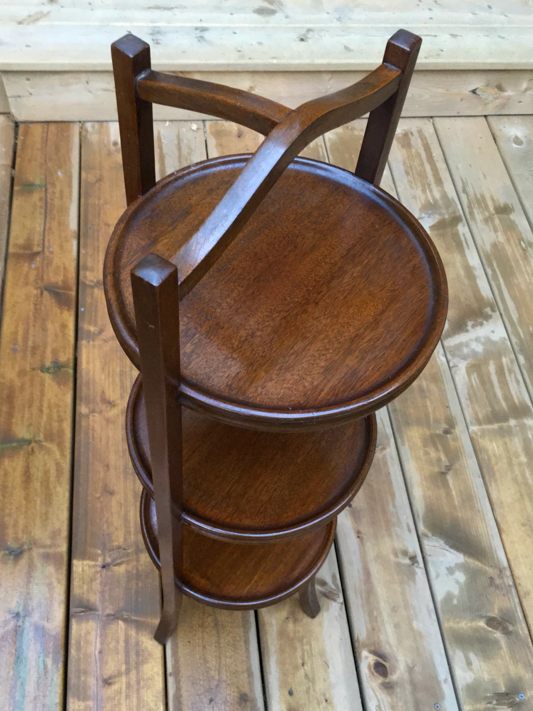 ⭐️ONE Vintage solid mahogany 3 tier stand(Circa 1930’s) - photo 3