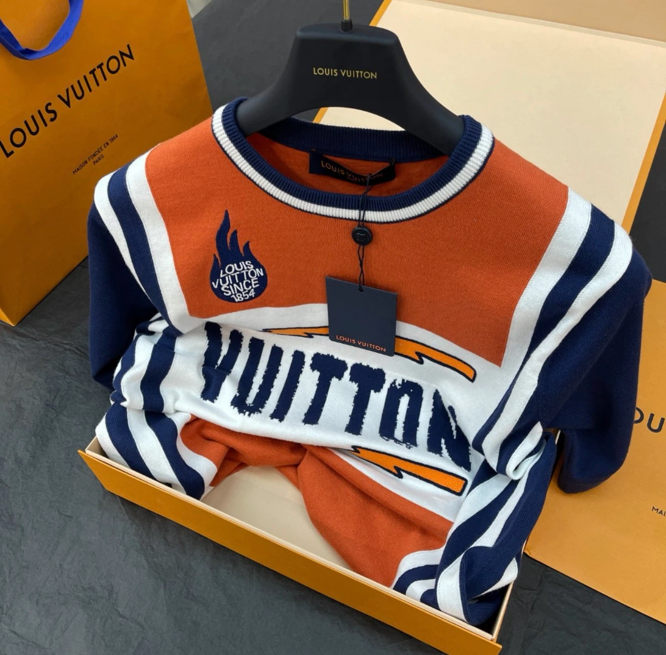 Louis Vuitton "Vuitton" Knit Sweater Orange Navy White - photo 5