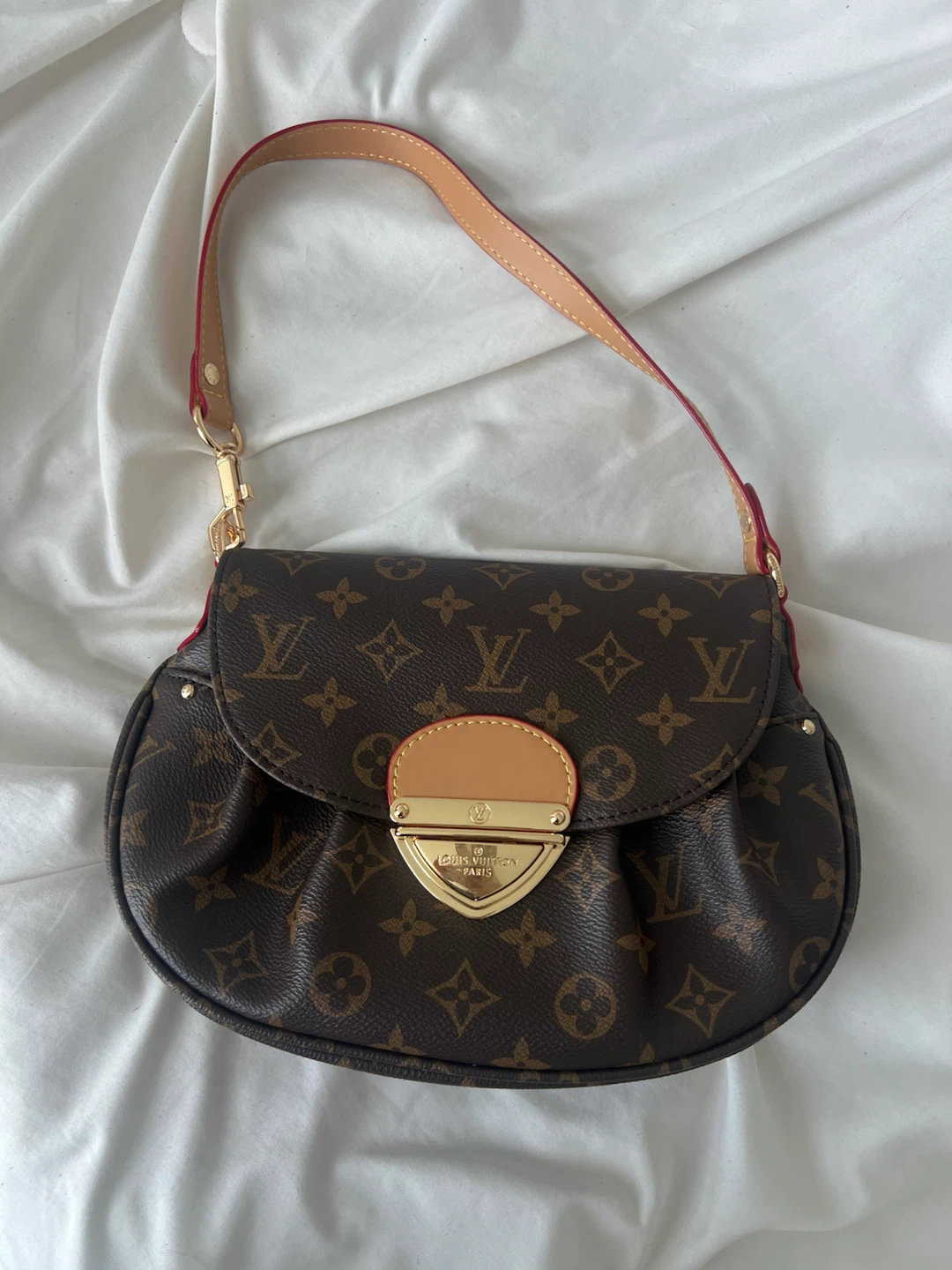 Louis Vuitton Monogram Shoulder Bag