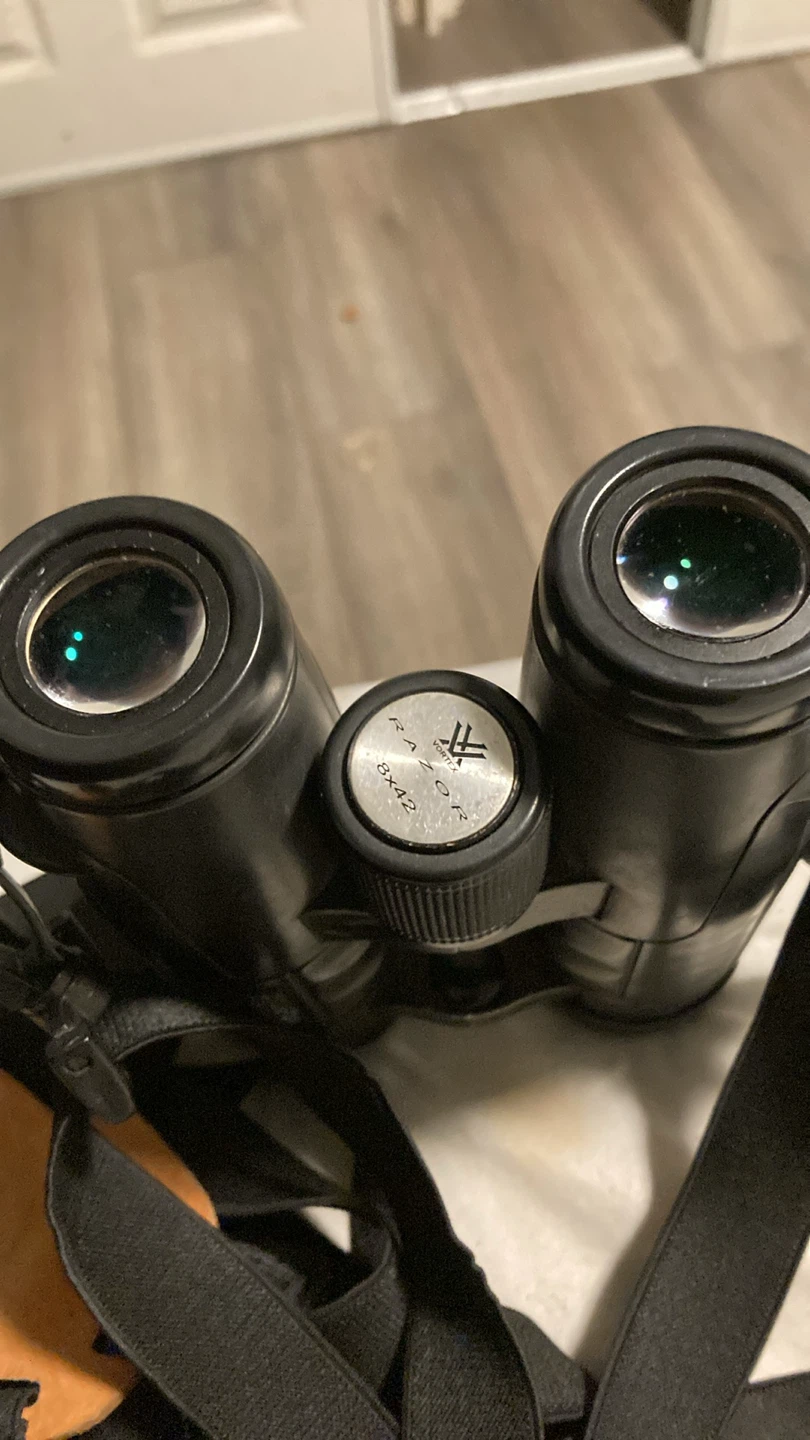 Vortex Razor 8x42 Binoculars - photo 4