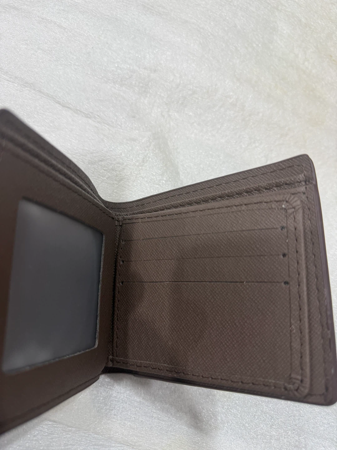 Gucci Bi-Fold Wallet - photo 3