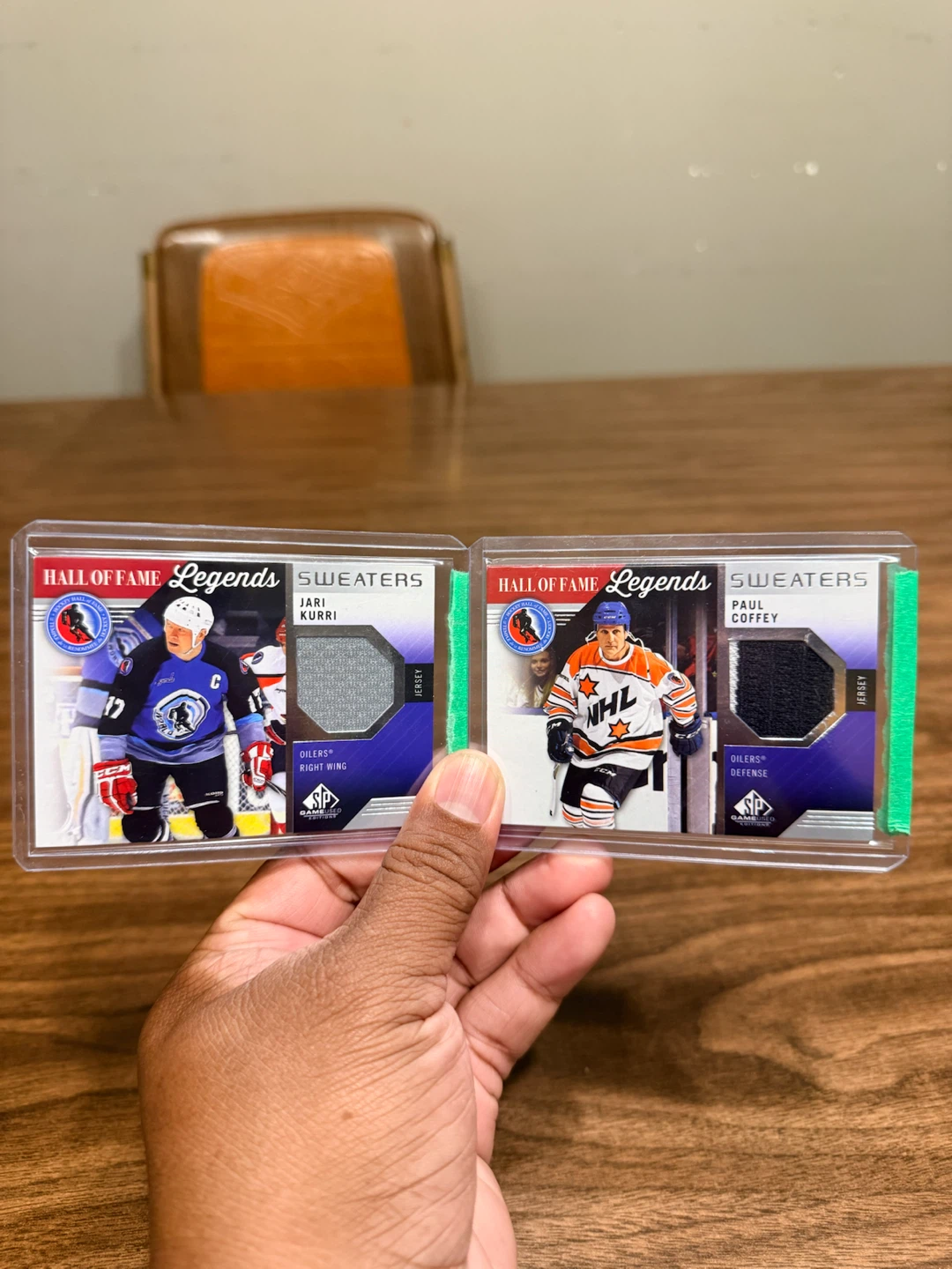 JARI KURRI & PAUL COFFEY / JERSEY MEMORABILIA