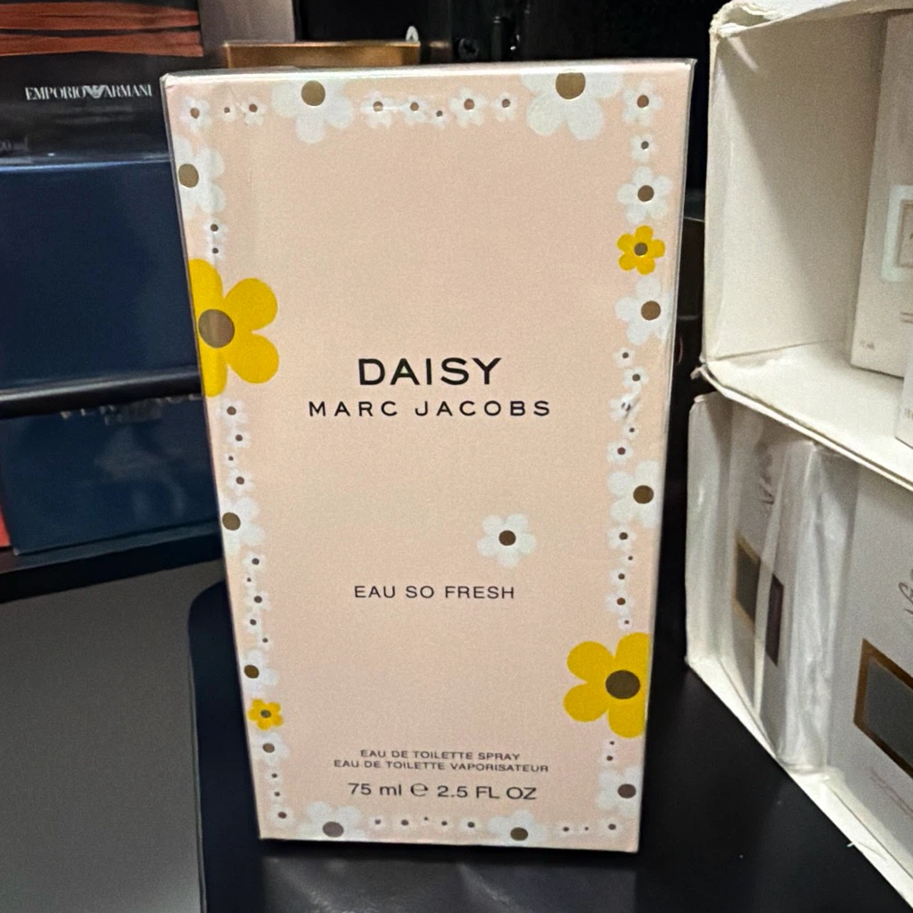 Marc Jacobs Daisy Eau So Fresh Eau de Toilette Spray 2.5 fl oz