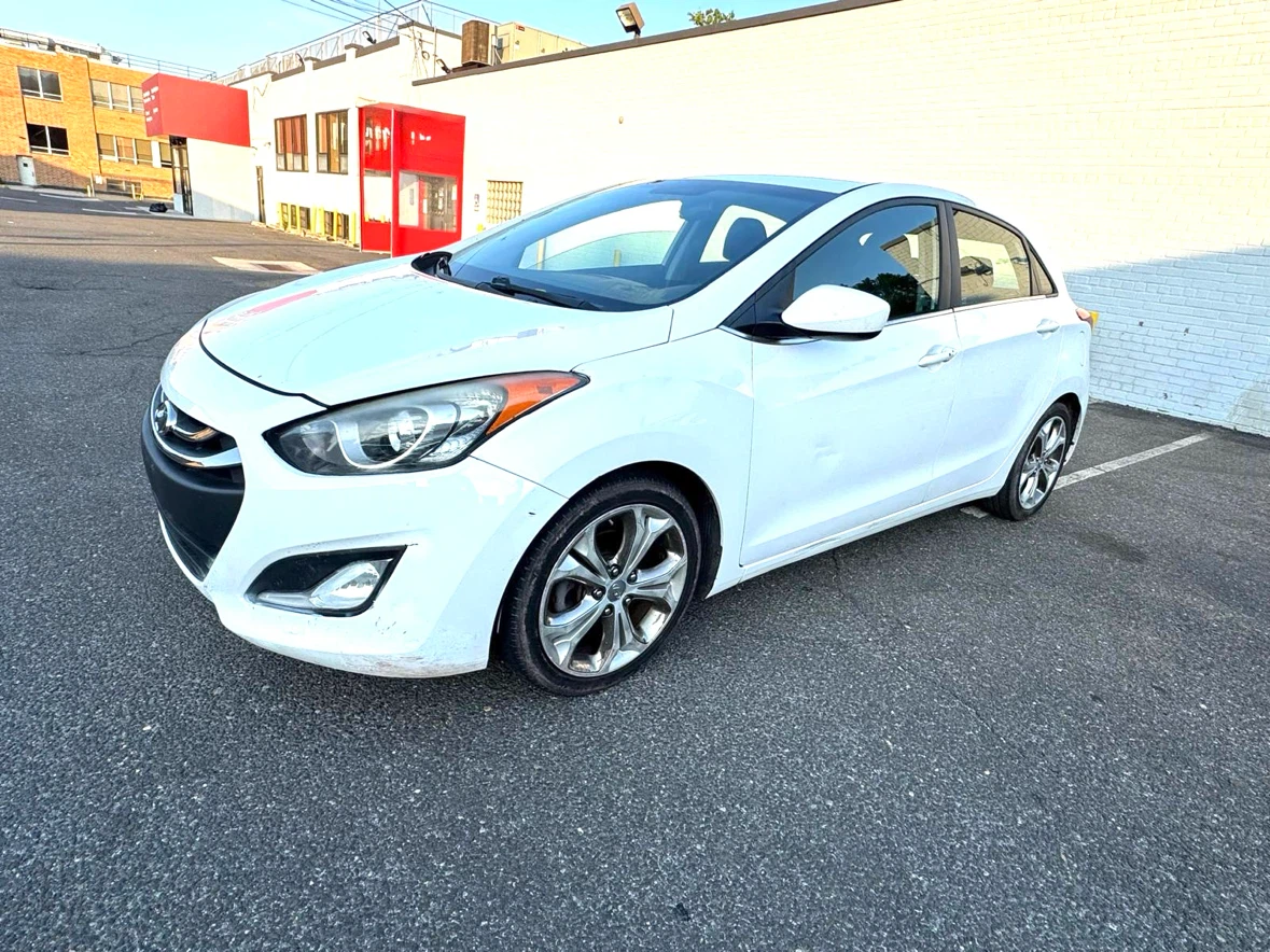 2014 Hyundai Elantra GT Hatchback - photo 3