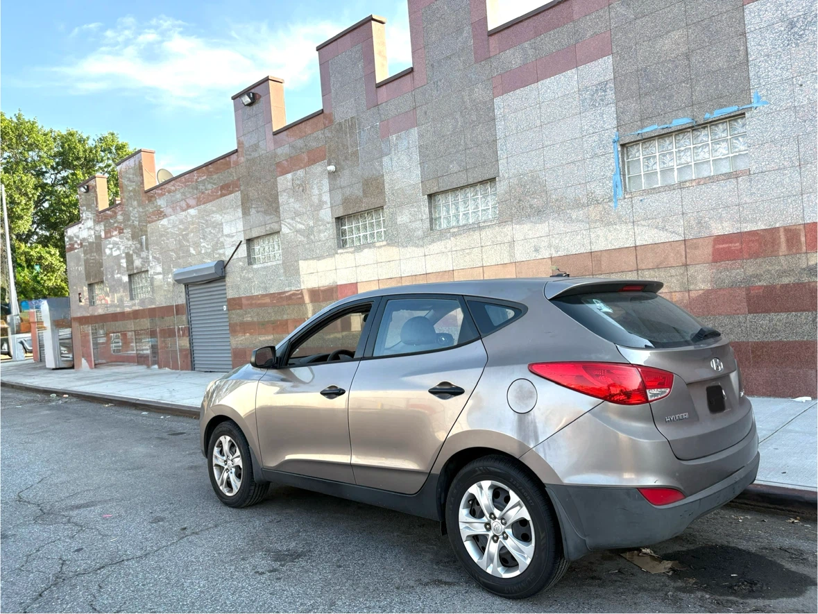 2012 Hyundai Tuscan GL sport - photo 4