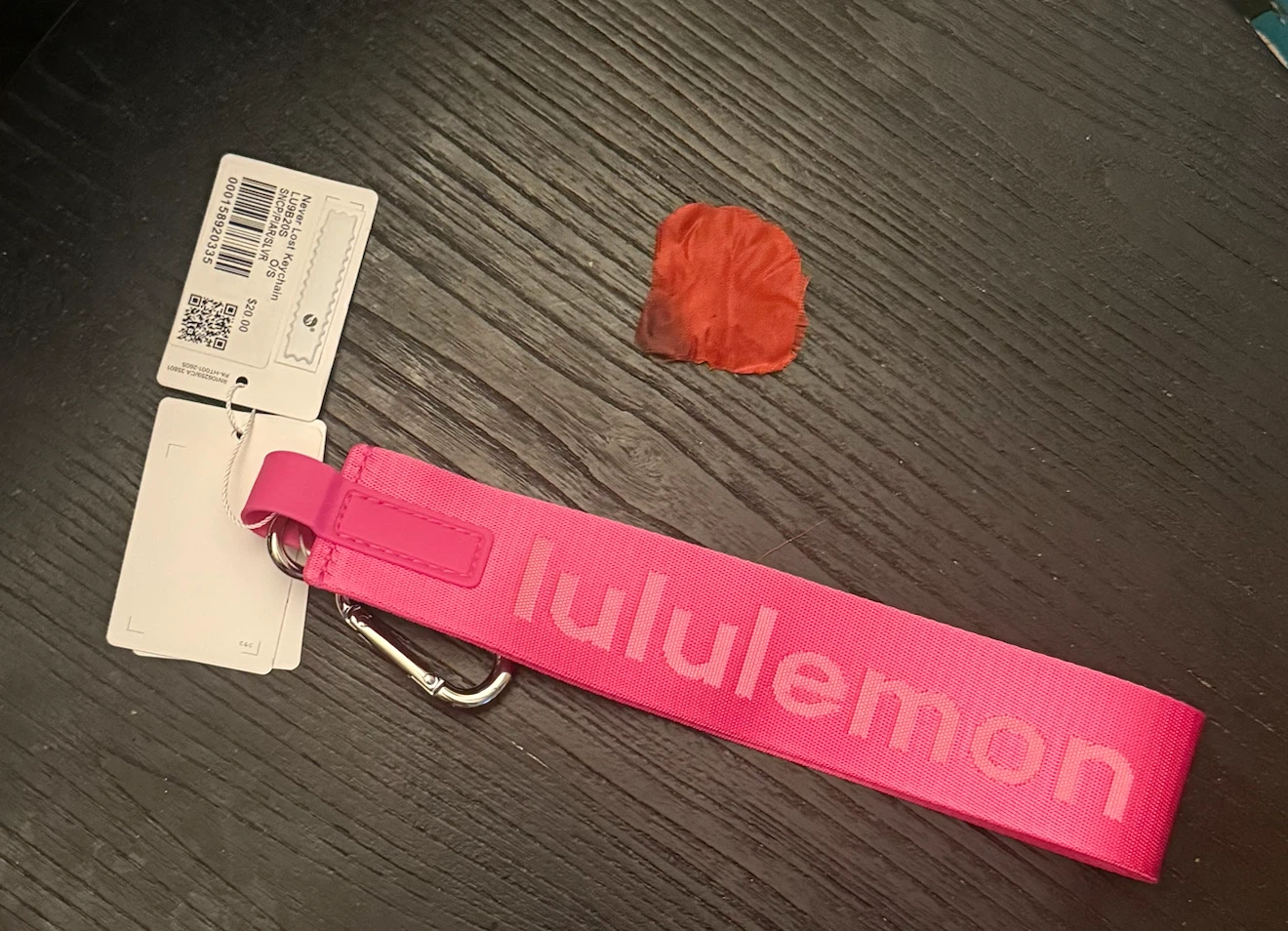 Lululemon Never Lost Keychain - Pink