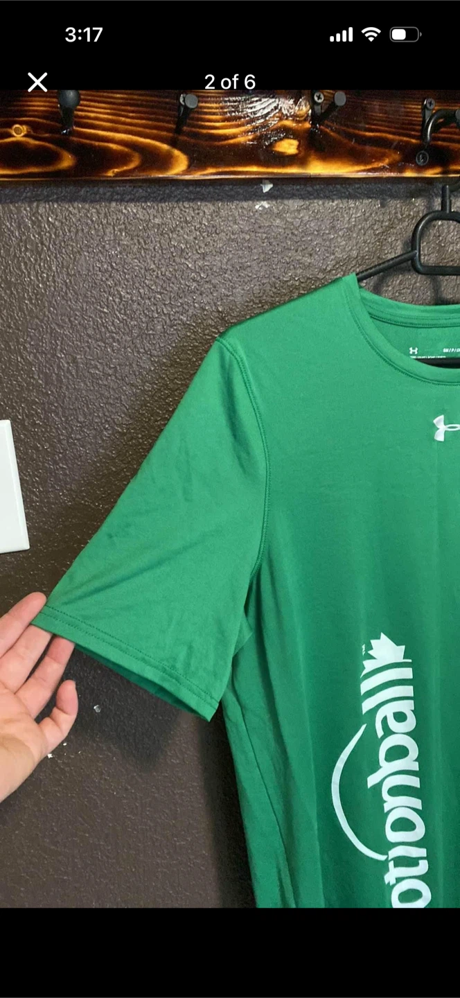 Under Armour Tee Shirt - photo 2