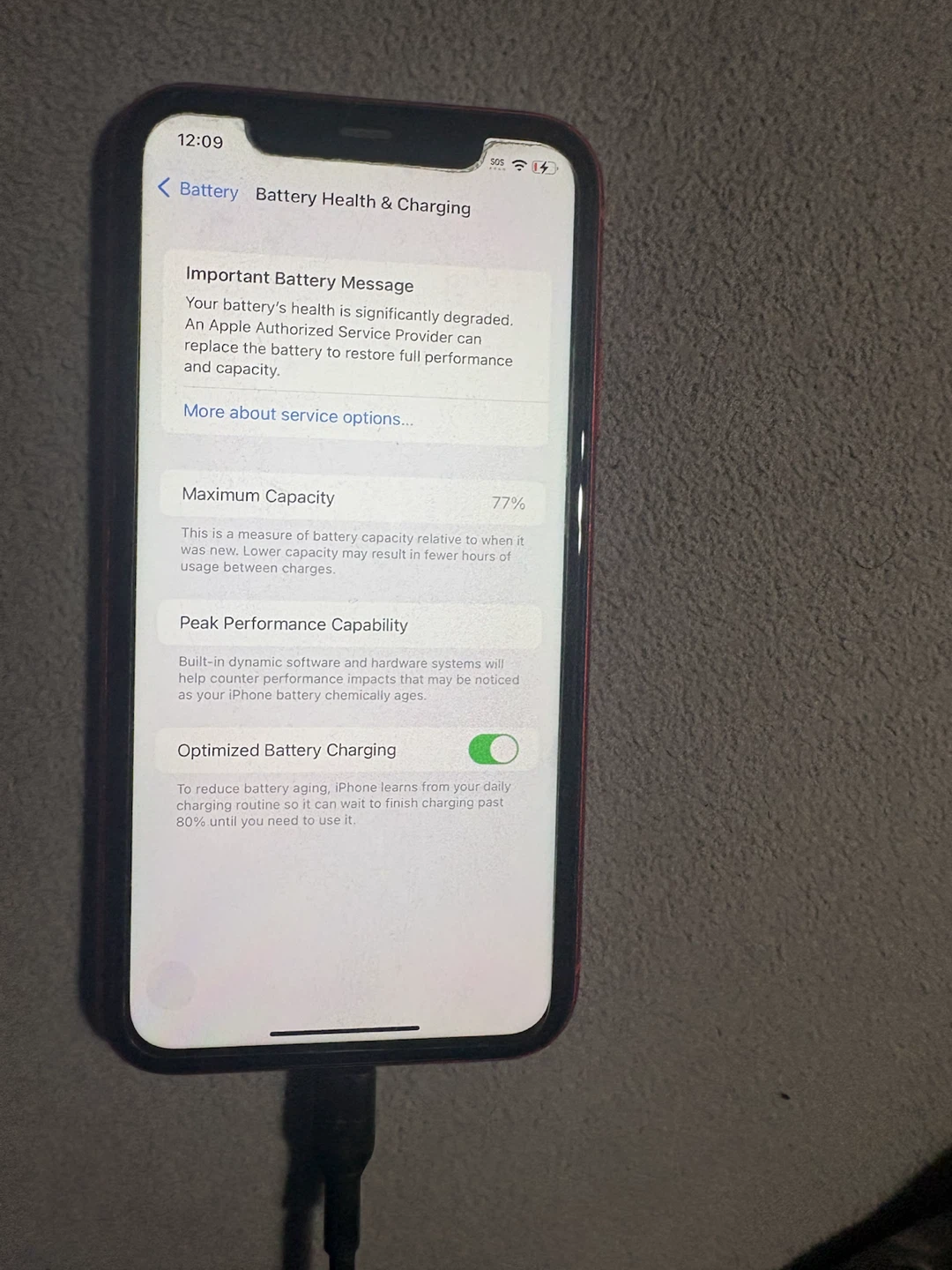 Apple iPhone 11 - Red