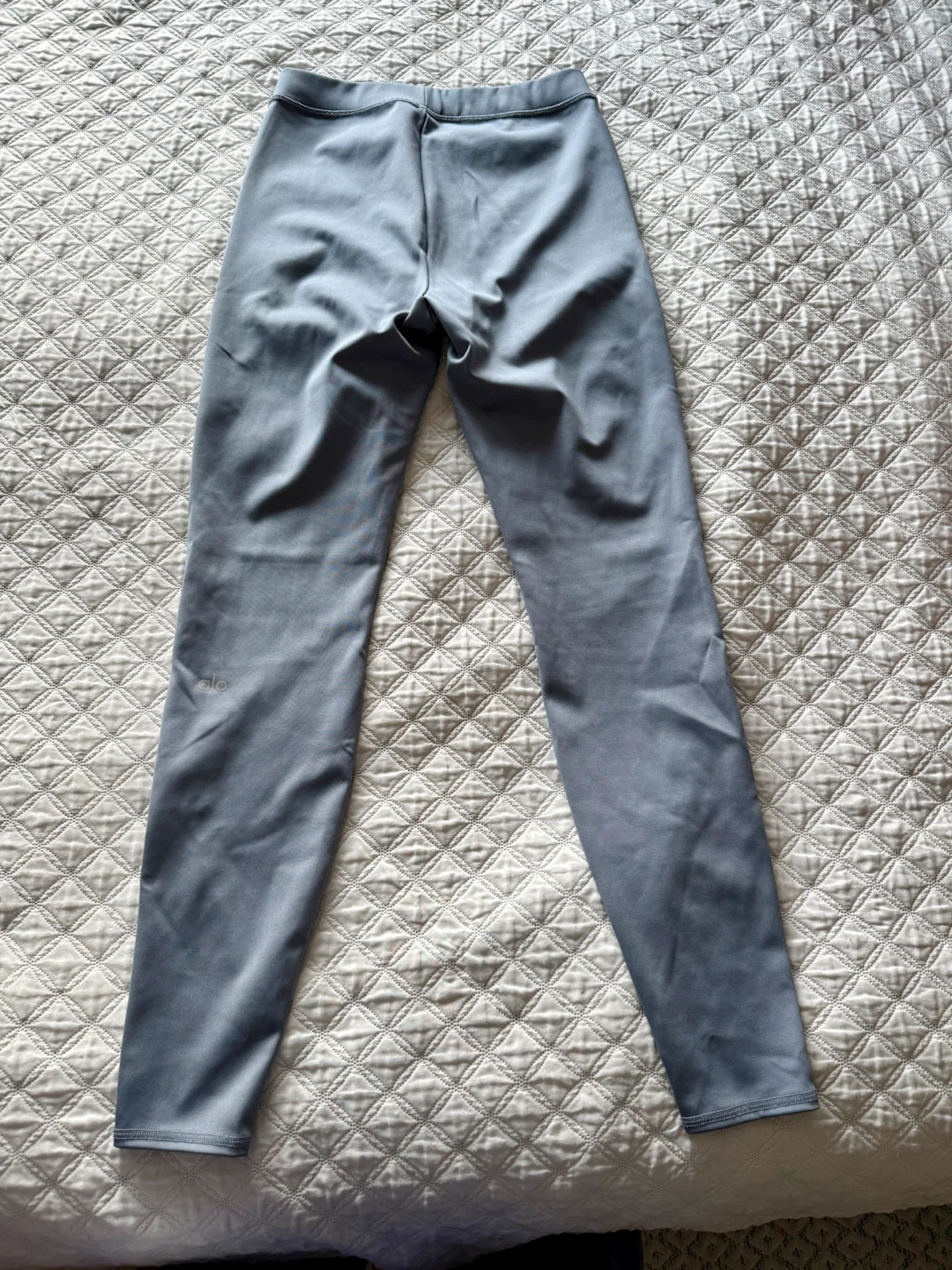 Alo Yoga Athletic Top and Pants Set - photo 4