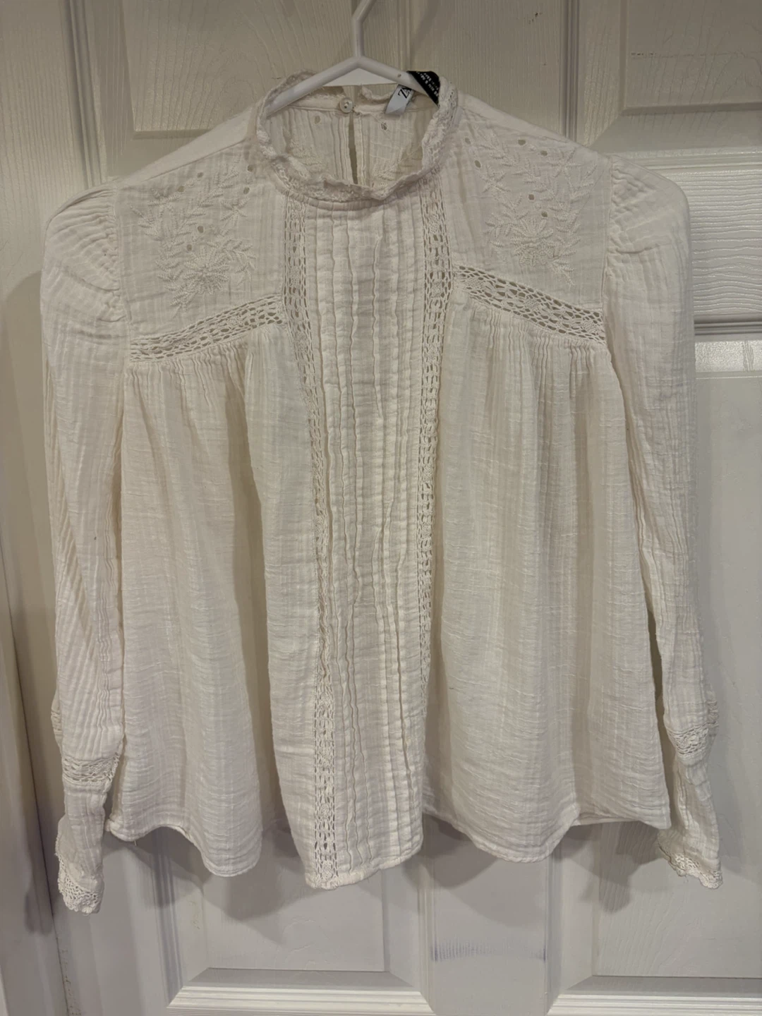 Bundle 3 Shirts White Eyelet Lace Blouse - photo 2