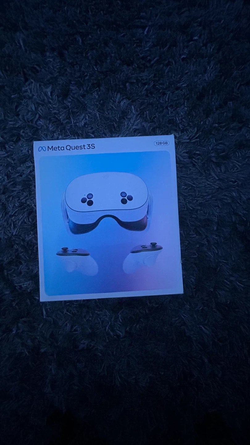Meta Quest 3S VR Headset - 128GB - photo 2