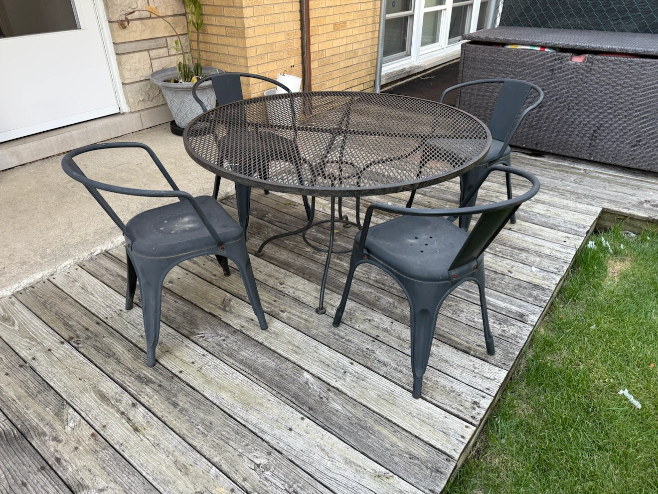 Round Metal Patio Table and 4 Chairs Set - photo 2