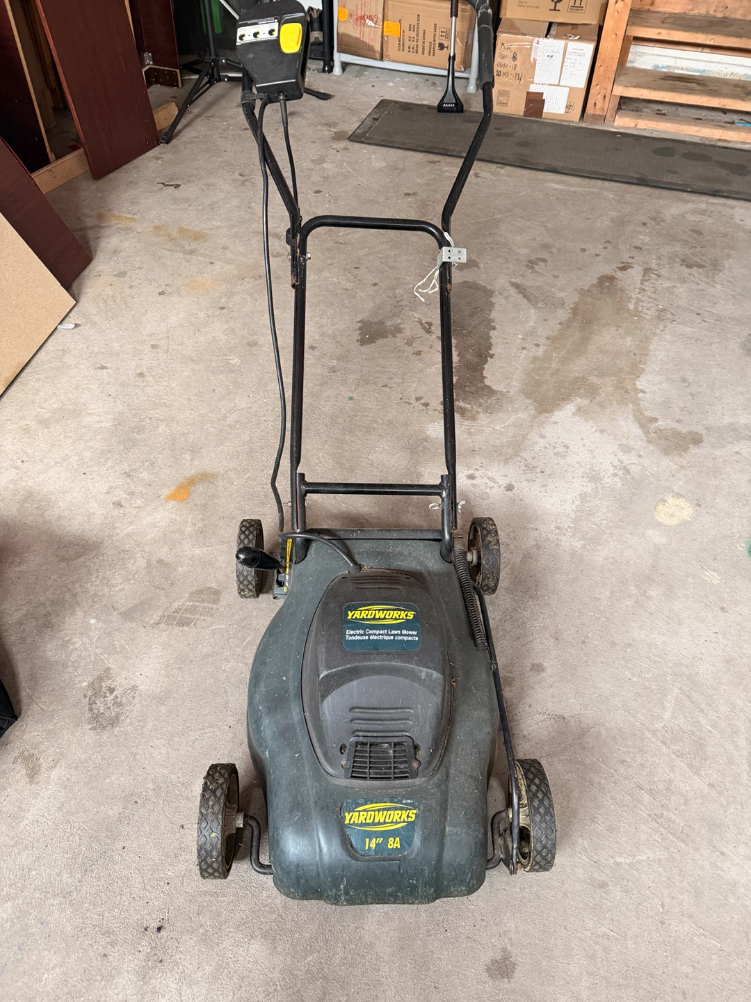 Yardworks Electric Lawn Mower 14" 8A - photo 2
