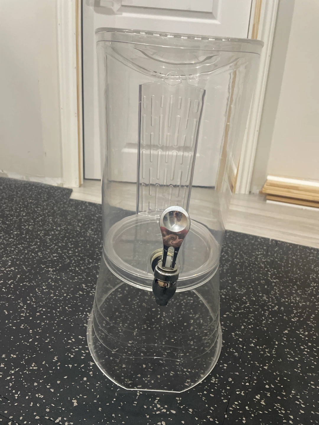 Clear Beverage Dispenser with Spigot