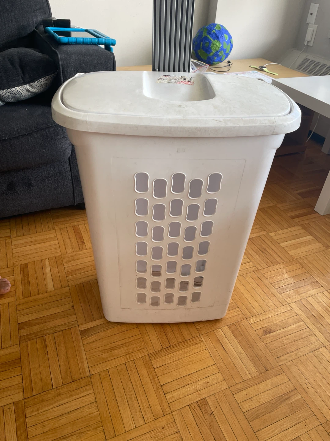 Sterilite White Laundry Hamper with Wheels - photo 2